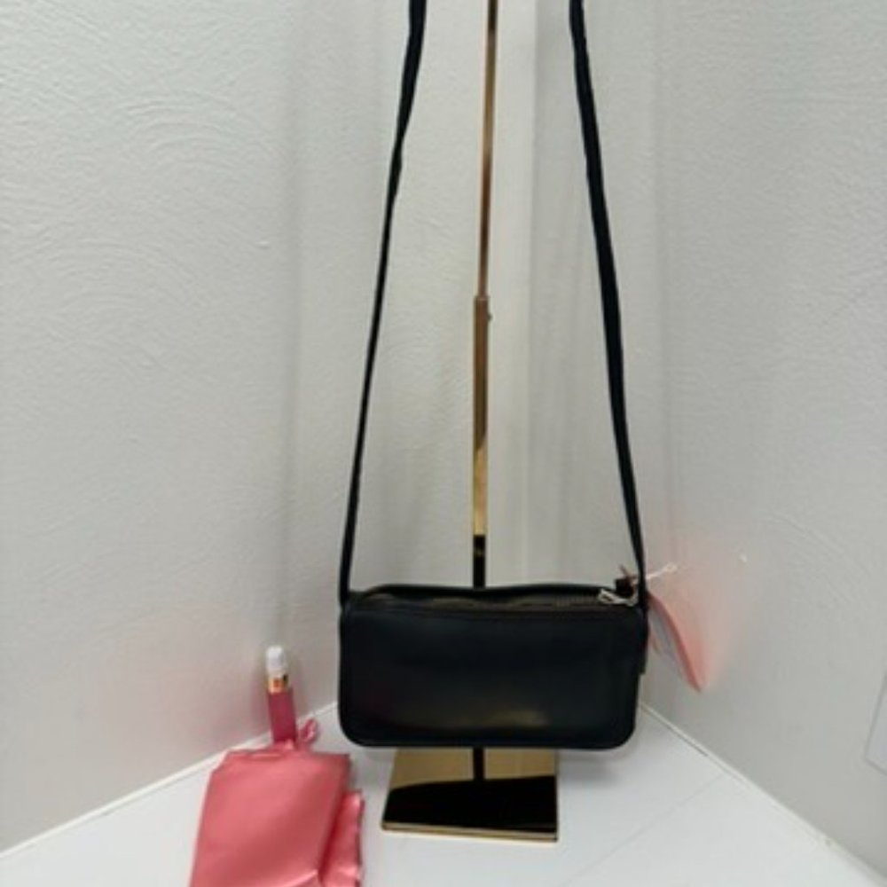 Vintage Coach Zippered Pouch Black Style Number 9655